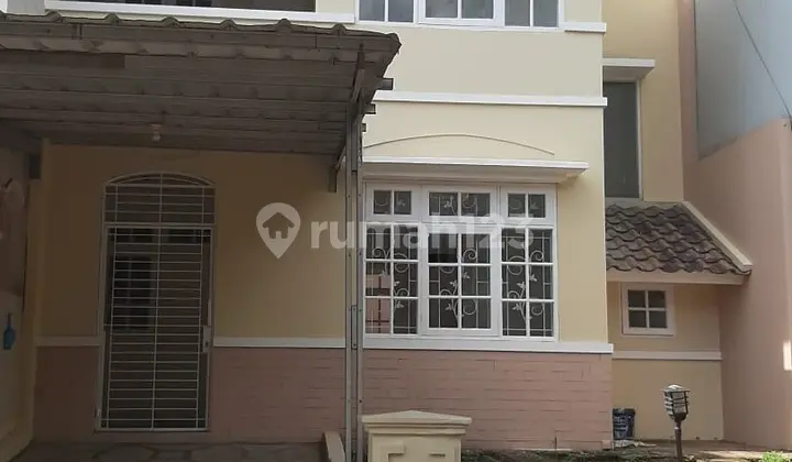 Rumah Sewa 2 Lantai di Legenda Wisata