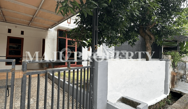 Nice House Within a Golf Estate Cluster