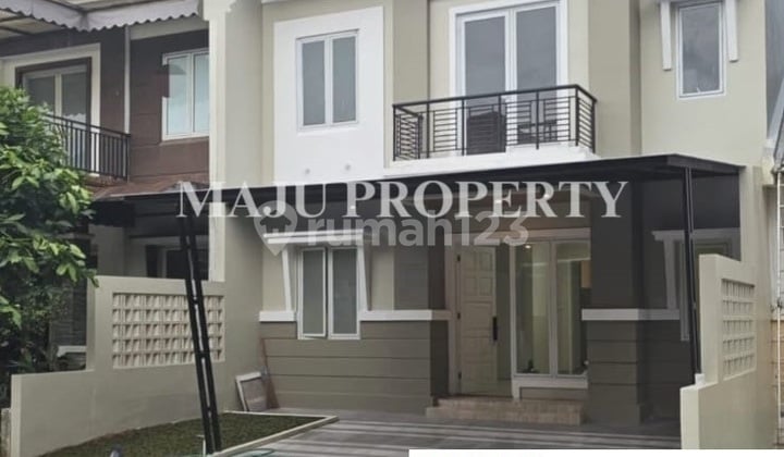 Rumah Bagus, 2 Lantai, di Kota Wisata, Siap Huni