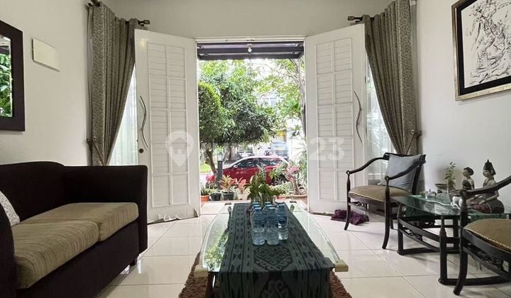 Rumah Cantik Tanah Luas Ada Halaman Belakang Di Dalam Cluster Elite Kota Wisata Cibubur