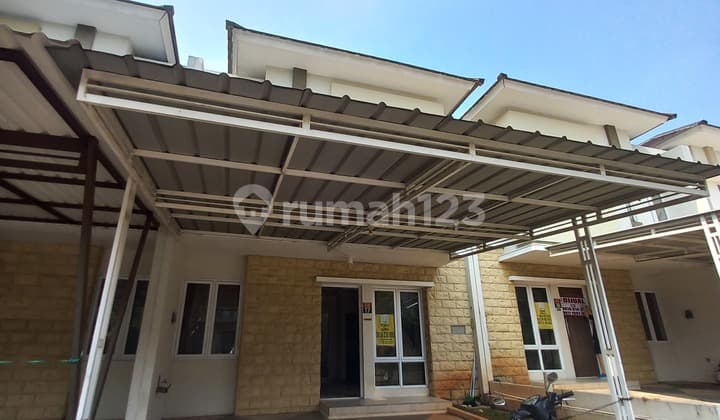 Rumah Cantik Minimalis Lokasi Strategis Didalam Cluster Elite Kota Wisata Cibubur