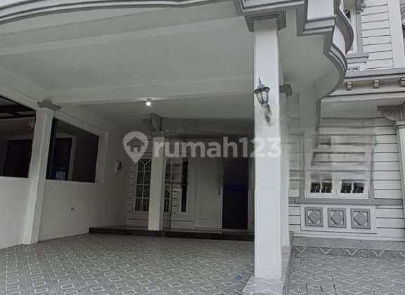 Rumah Rapi Bersih Siap Huni Didalam Cluster Elite Kota Wisata Cibubur