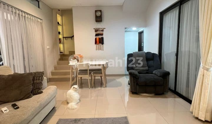 Rumah Premium Furnished Cakep Nyaman di Summarecon Bandung