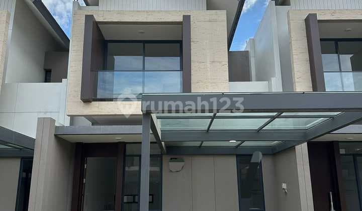 Rumah Premium Murah!! Dalam Kawasan View Danau di Podomoro Park