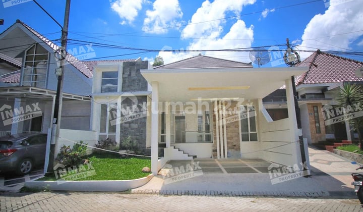 Rumah Kontrakan Baru Terawat Daerah Dieng Minimalis Row Jalan Lebar