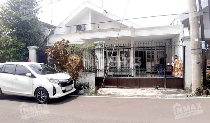 Rumah Nyaman Terawat di Tidar Dekat Ma Chung & Wesley