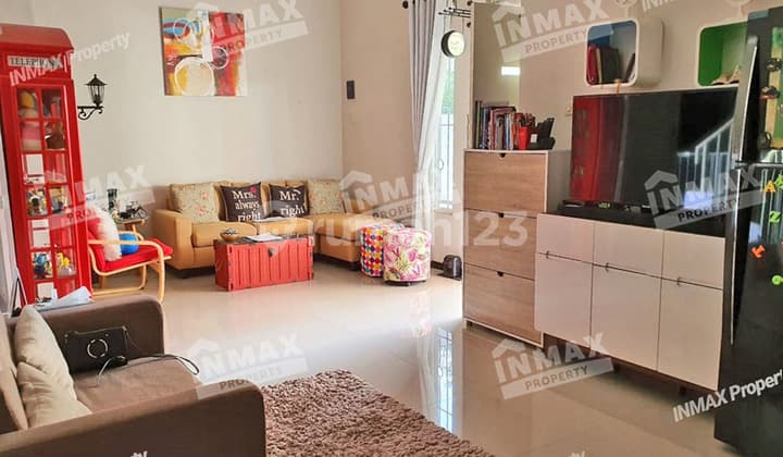 Rumah Minimalis 2 Lantai Daerah Ikan-ikan Malang, Plus Kitchen Set