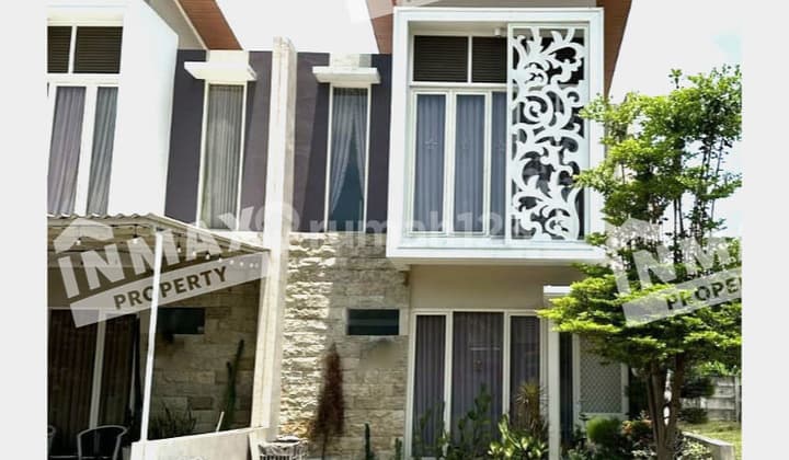 Rumah 2 Lantai Daerah Menganti Row Jalan Lebar Dekat Pusat Kuliner