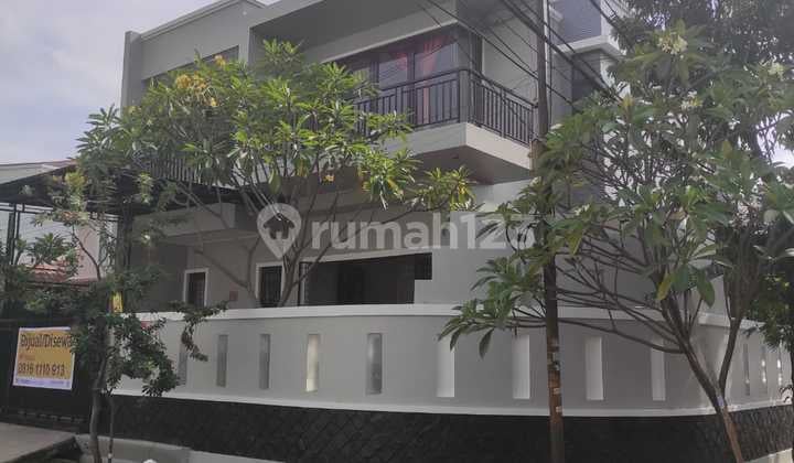 Dijual Rumah 2 Lantai Siap Huni Di Tmn Semanan Indah Jakarta Barat