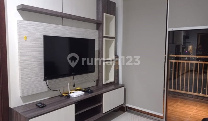 For Sale Semi-Furnished Move-In Ready Apartment in Springwood Area, Tangerang
