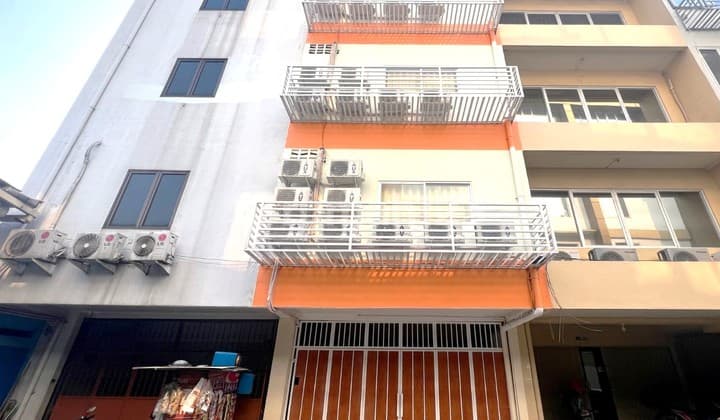 Dijual Rumah Kost Sudah Terisi Penuh, 5 Lantai, Kondisi Bagus, Cideng Jakarta Pusat