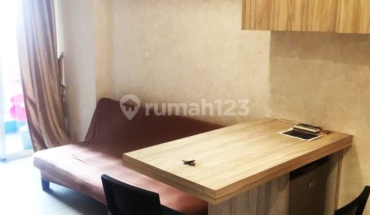 Dijual Apartemen Fully Furnished, Type 2 Br, The Nest Area Karang Tengah Tangerang