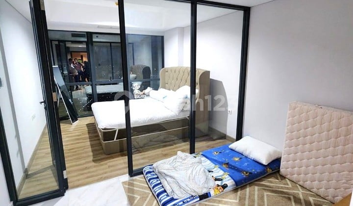 Dijual Apartemen Semi Furnished Siap Huni Di The Smith Alsut