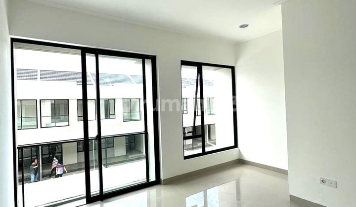 Dijual Rumah Kondisi Baru Di Pantai Indah Kapuk 2, Jakarta Utara