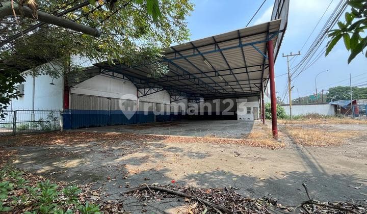 For Sale: Land and Building on Jl. Gatot Subroto, Jatiuwung