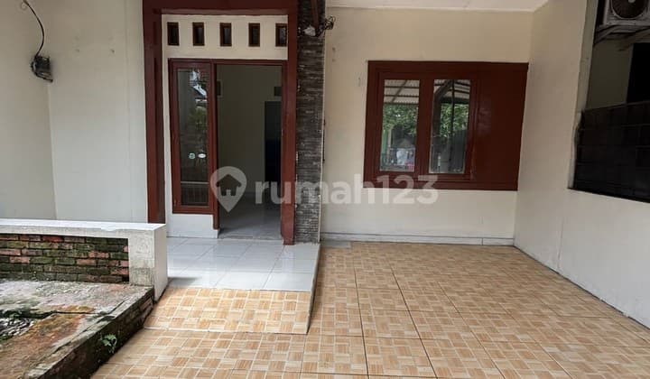 Dijual Rumah Siap Huni Strategis di Permata Mansion Depok