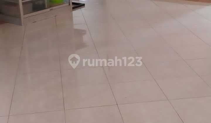 Rumah Ada Kolam Renang di Sayap Cihanjuang Kab Bandung Barat