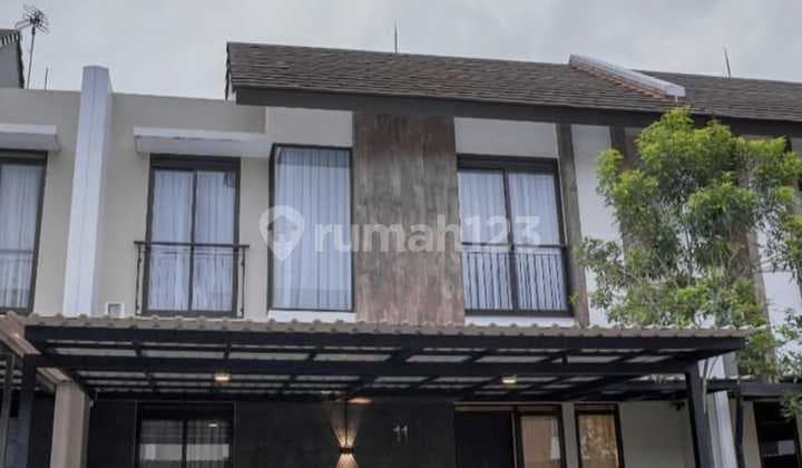 Luxury Furnished House + Swimming Pool in Kota Baru Parahyangan Bandung