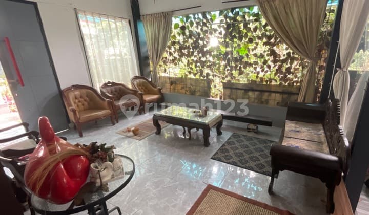 Rumah Strategis Untuk Kafe, Kantor,kuliner Dll Sayap Dago Bandung