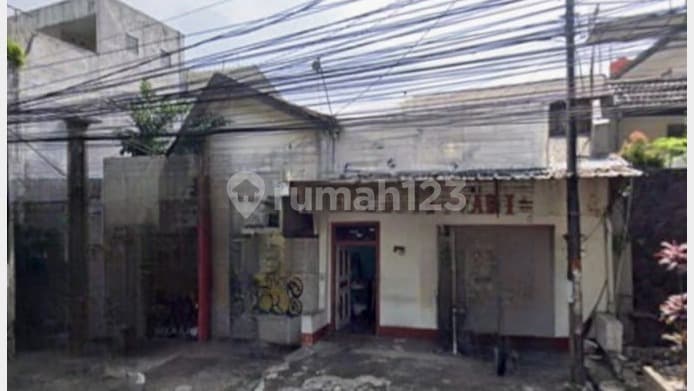 Rumah Tua Hitung Tanah Jarang Ada di Mainroad Dago Bandung