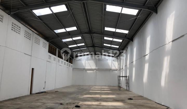 Gudang Siap Pakai Tengah Kota di Jl.Industri Kota Bandung