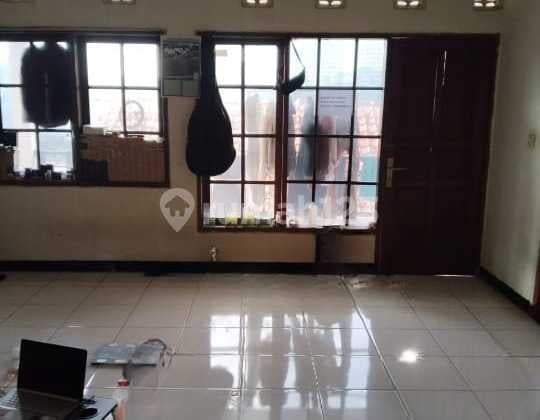 Rumah 2 Lantai Akses 1 Mobil Tengah Kota di Sayap Dago Bandung