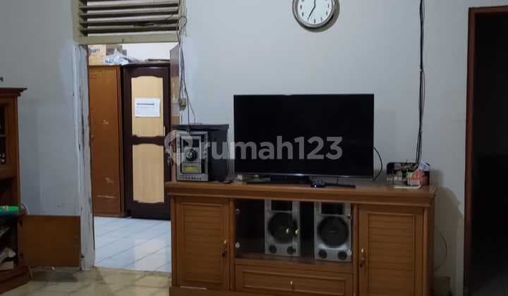 Rumah Tua Murah Hitung Tanah Jarang Ada di Kembar Bandung