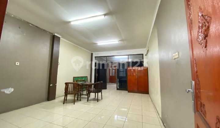 Bangunan Klinik Aktif Strategis di Mainroad Amir Mahmud Cimahi