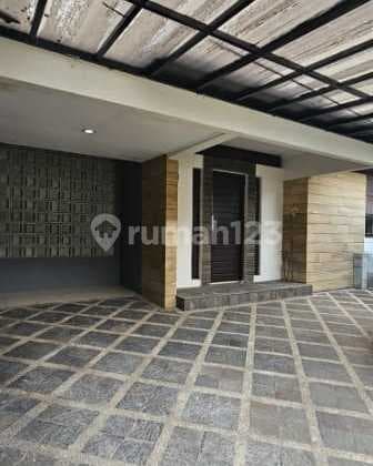 Rumah 1 Lantai Bagus Sudah Renovasi di Komplek Sumbersari Bandung