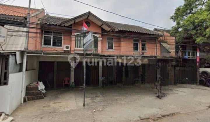 Bangunan 4 Unit Kios Strategis Daerah Terusan Buah Batu Bandung