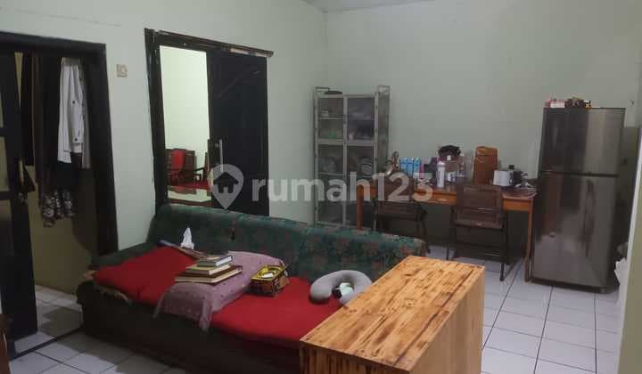 Rumah Lama Akses Mobil Tengah Kota Daerah Srimahi Regol Bandung