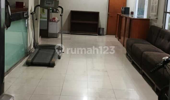Rumah 2,5 Lantai Minimalis Modern di Komplek Sumbersari Bandung