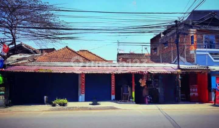 Rumah Tua Hitung Tanah Dibawah Pasaran Mainroad Caringin Bandung