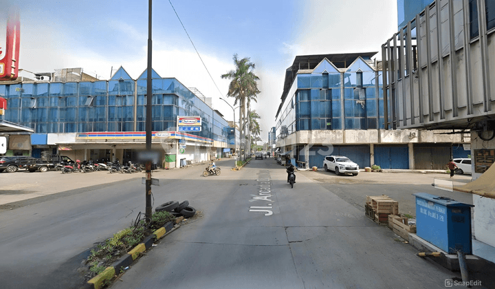 3-Storey Shop House in Arcadia, Daanmogot Tangerang