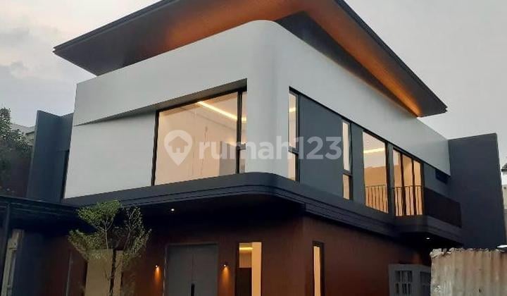 Murah Rumah Hoek Bangunan Mandiri Lt 208 m2 The Icon BSD City