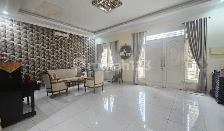 Rumah 2 Lt Bagus Lt 200 M2 Sektor 1A Gading Serpong