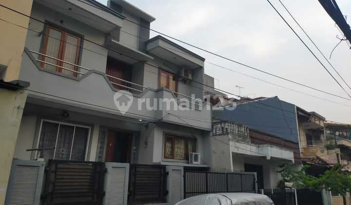Cheap 2 1/4 Story House, Nice, 135 m2 Land, Rawakepa, West Jakarta
