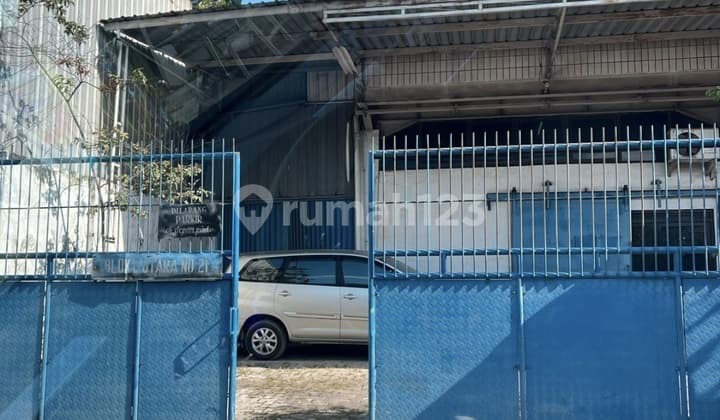 Gudang Pluit Muara Karang