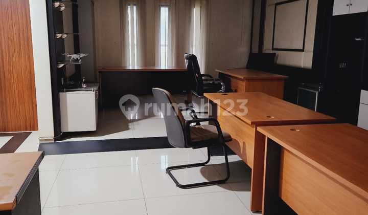 Rumah Kantor 4 Lantai Siap Pakai di Arteri Kelapa Gading Jakarta Utara