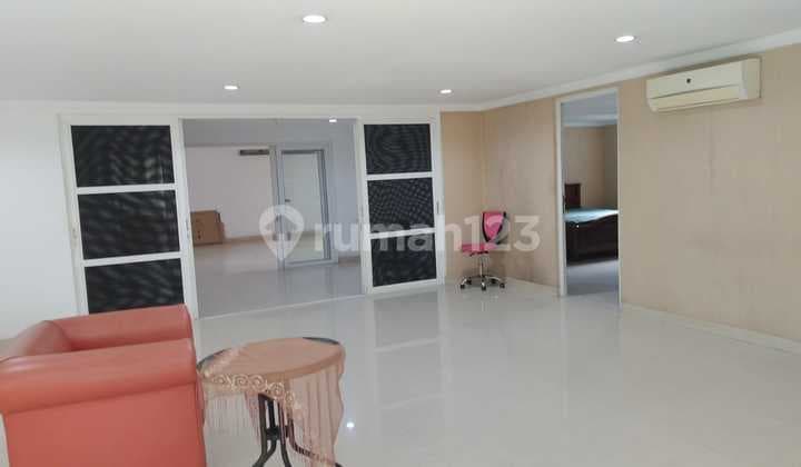 Rumah mewah di cluster eksklusif Bukit Gading Villa - Kelapa Gading