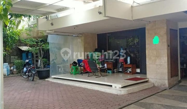 Strategic Road Zero Business House Surabaya Center Undaan Kulon Suitable for Business