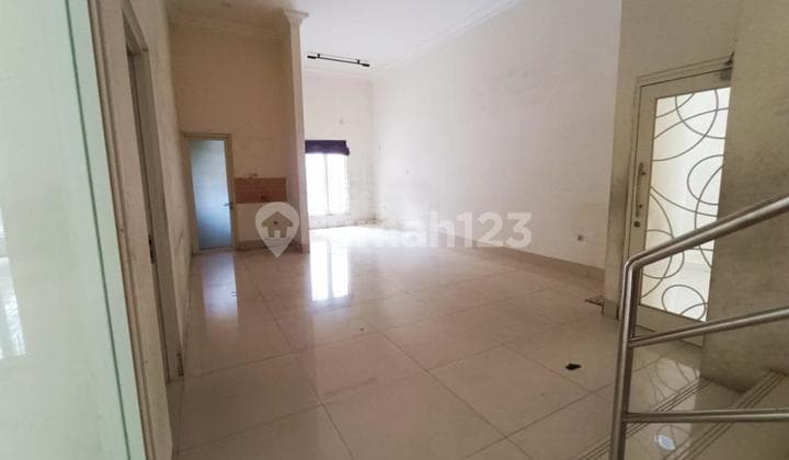 Well-Maintained Commercial Building Zero Road Commercial Area Raya Tenggilis