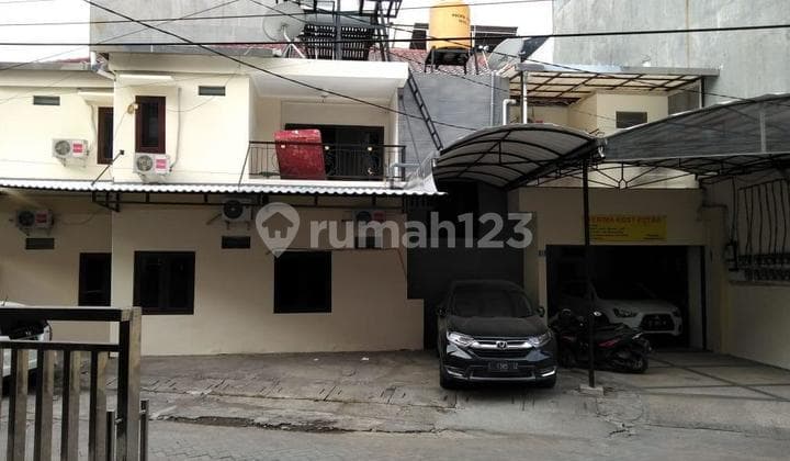 Rumah Kos Full Penghuni Daerah Ramai Dekat Kampus Siwalankerto Padang Pasir