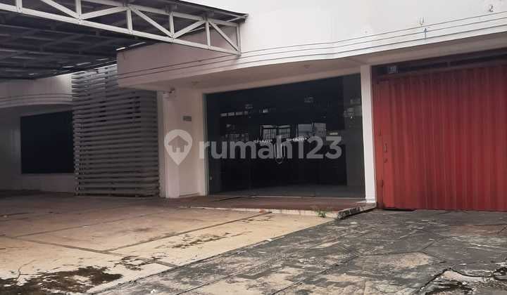 Commercial Business Property in a Busy Downtown Area of Surabaya