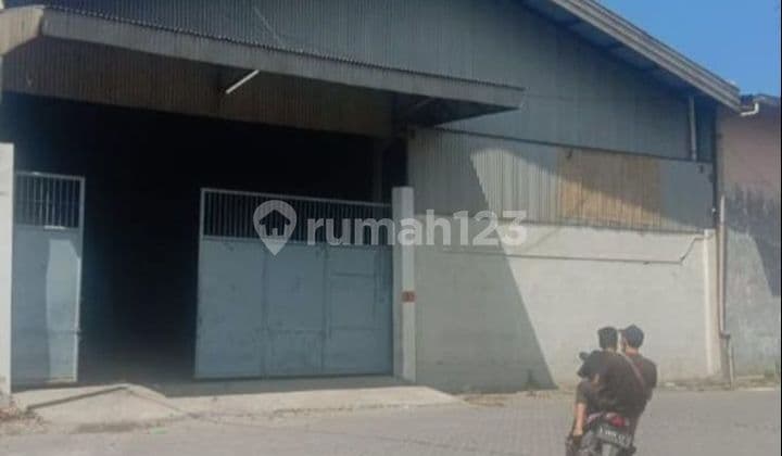 Ready-to-Use Margomulyo Indah Pearl Warehouse, Wide Row, Flood-Free Margomulyo Indah Pearl