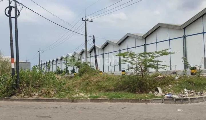 Gudang Siap Pakai Akses Kontainer Bebas Banjir Margomulyo Permai