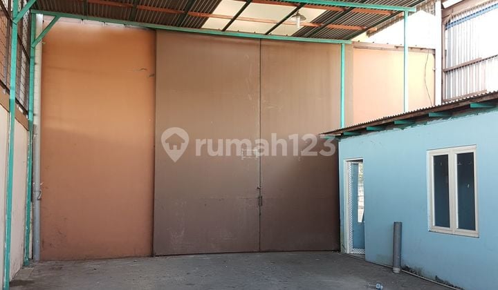 Gudang Siap Pakai Double Gate Akses Kontainer Mutiara Tambaklangon