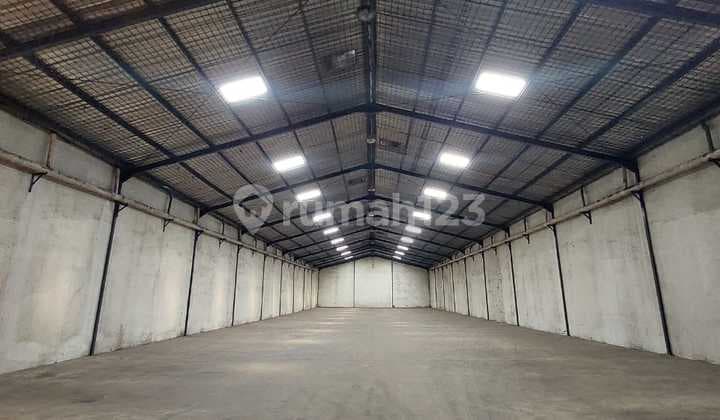 Gudang Siap Pakai Akses Kontainer Dekat Tol Margomulyo Permai