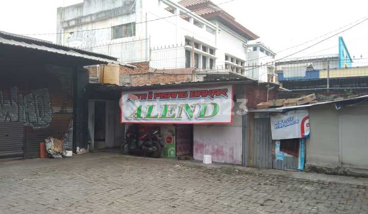 Land 800 m2 on Veteran Street, Jakarta (by anoeraradiant)