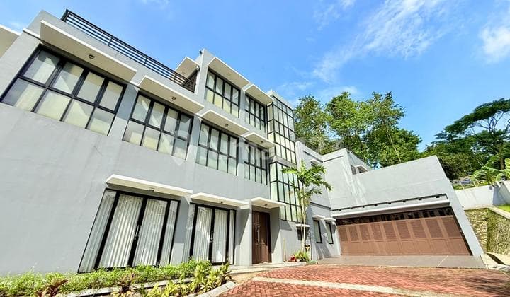 Rumah Siap Huni di Sewakan Balkon Super Luas Sentul City Bogor